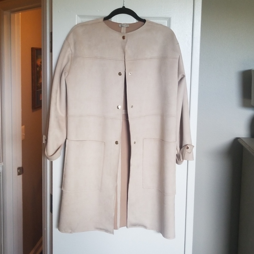 Zara cream colored trenchcoat
